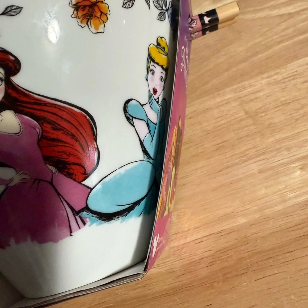 Disney Princess Floral Ramen Bowl with Chopsticks ceramic Tiana Belle Aurora